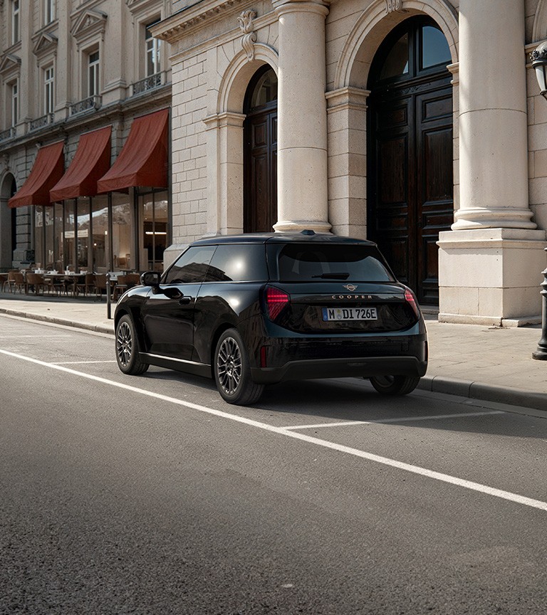 Offre MINI Cooper Electric finition Blackyard